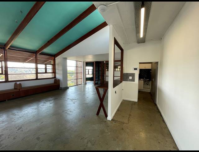 308.50M² OFFICE TO LET IN PARKHURST